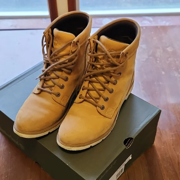 Timberland | Shoes | Euc Timberland Tan Leather Boots With  display picture 3